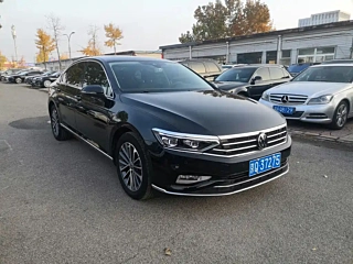 VOLKSWAGEN MAGOTAN 2022