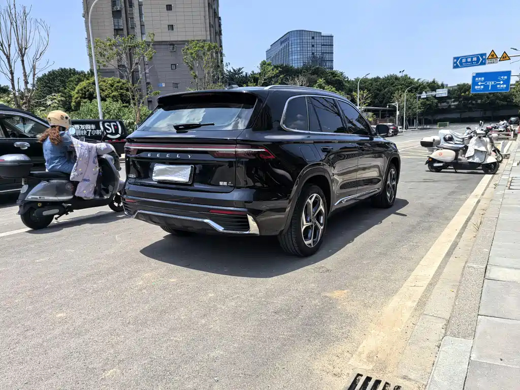 GEELY AUTO MONJARO 2021