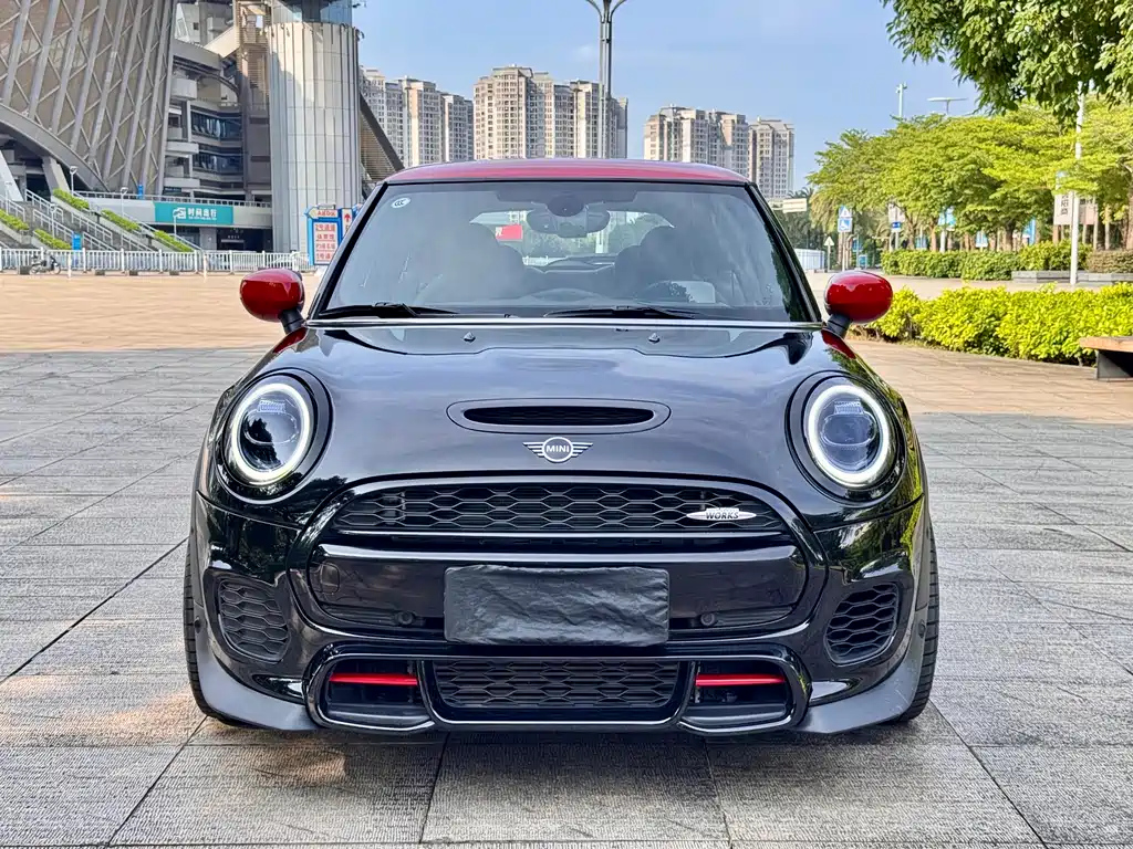 MINI JCW 2020