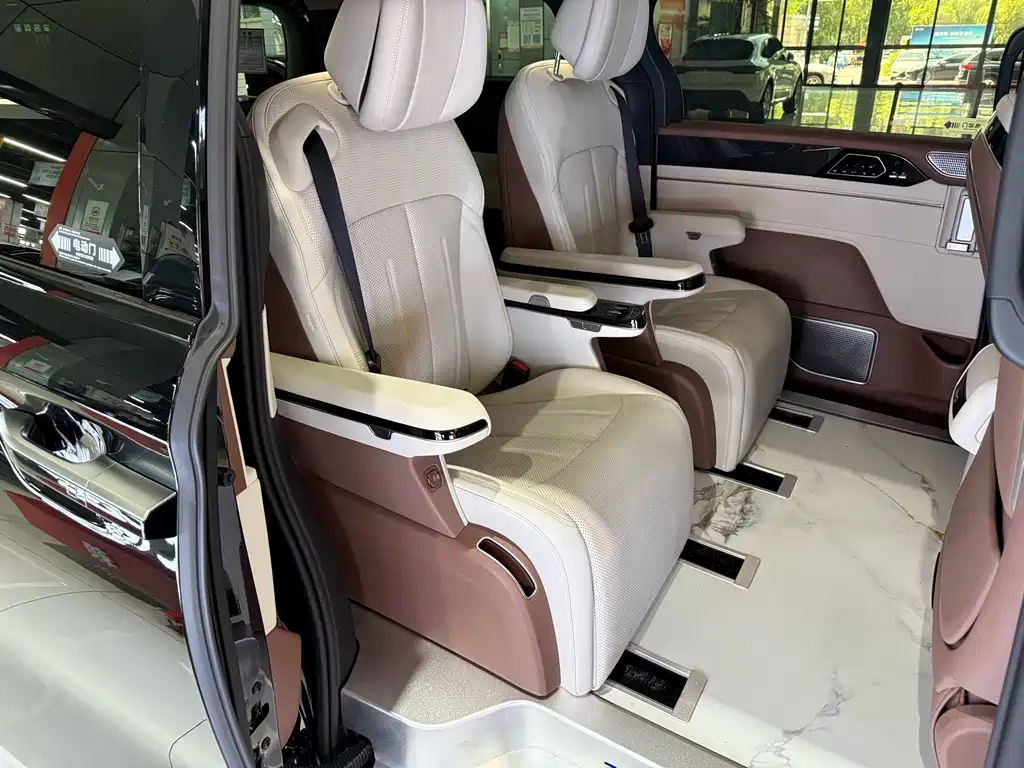 BYD XIA 2025