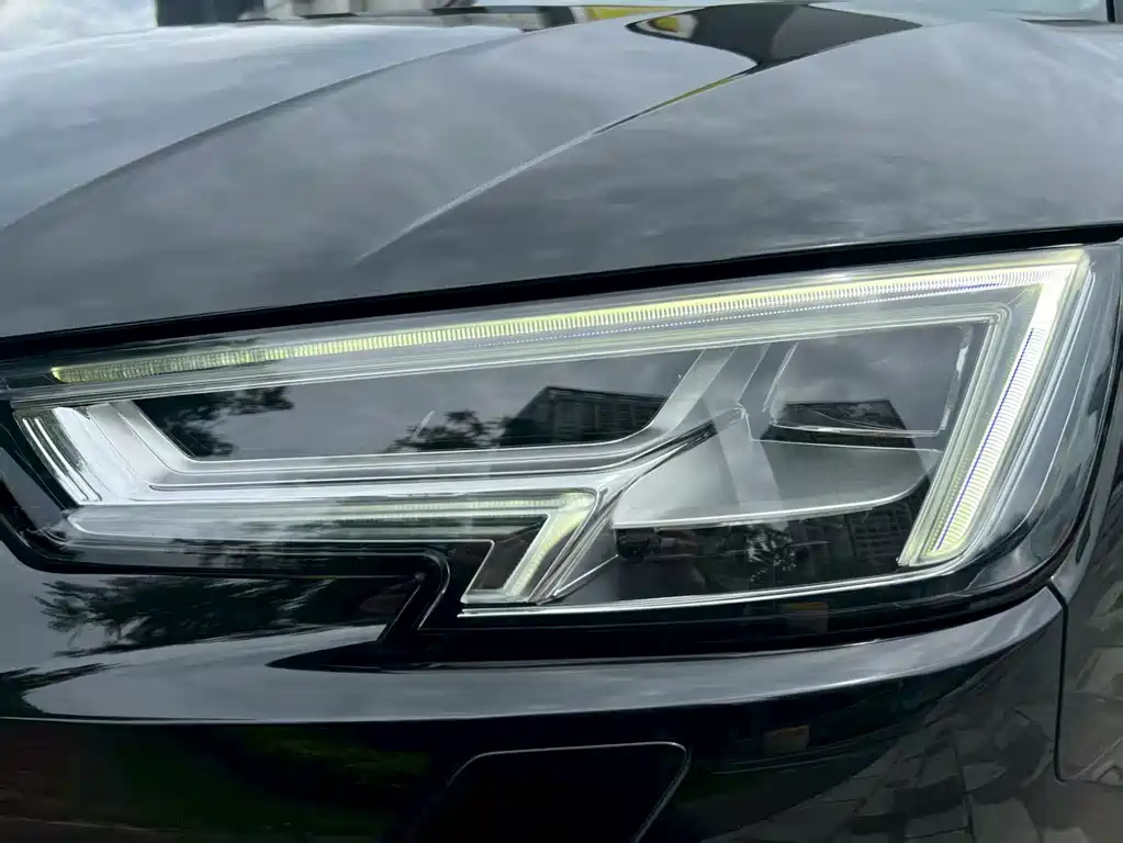 AUDI A4L 2018