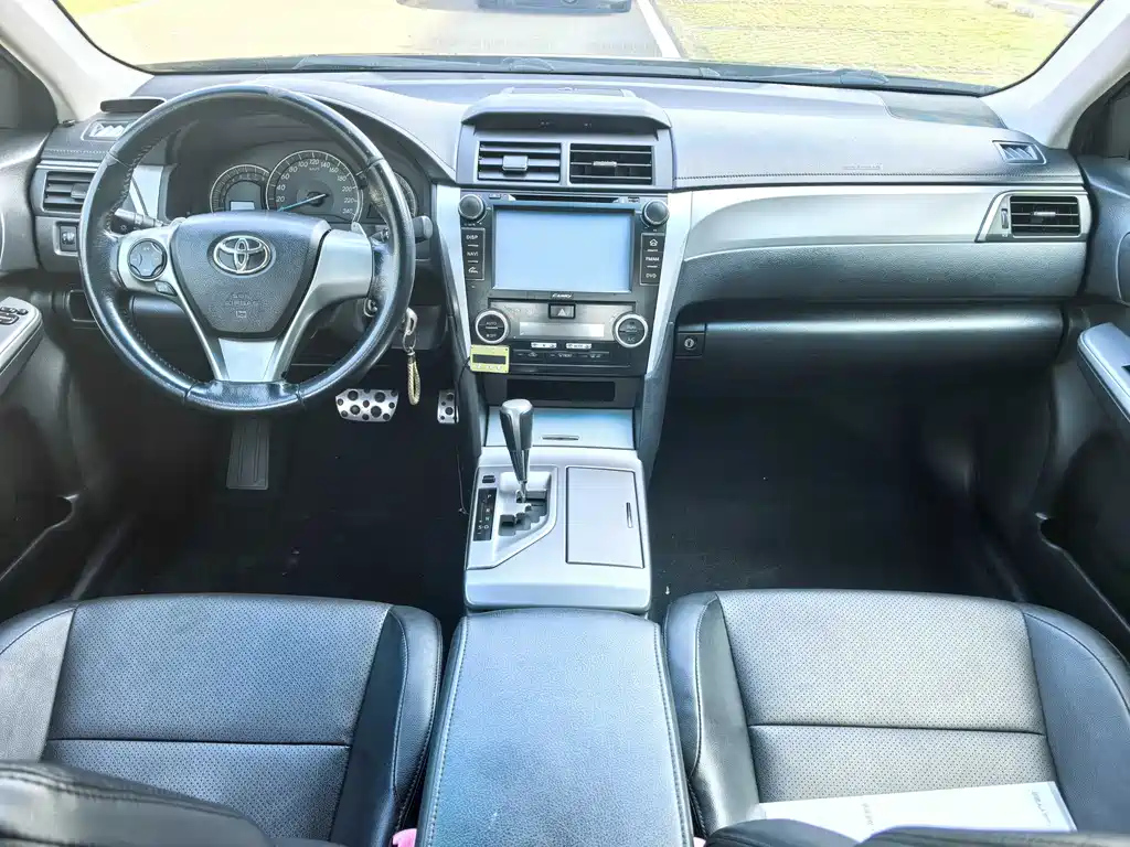 TOYOTA CAMRY 2014