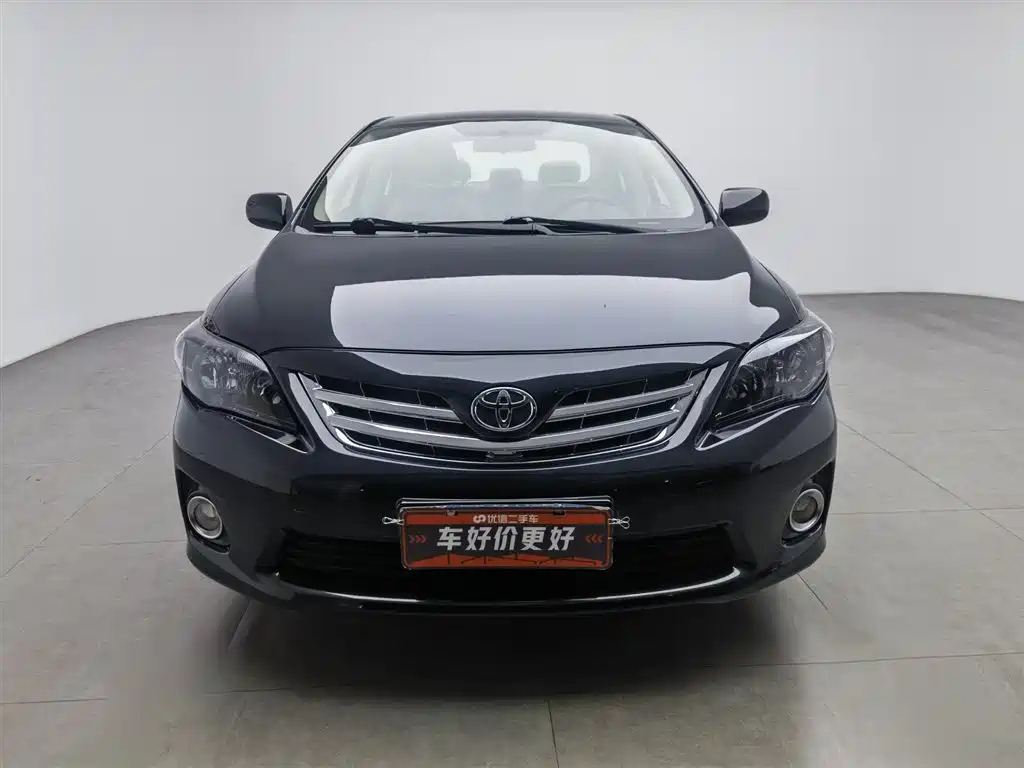 TOYOTA COROLLA 2013
