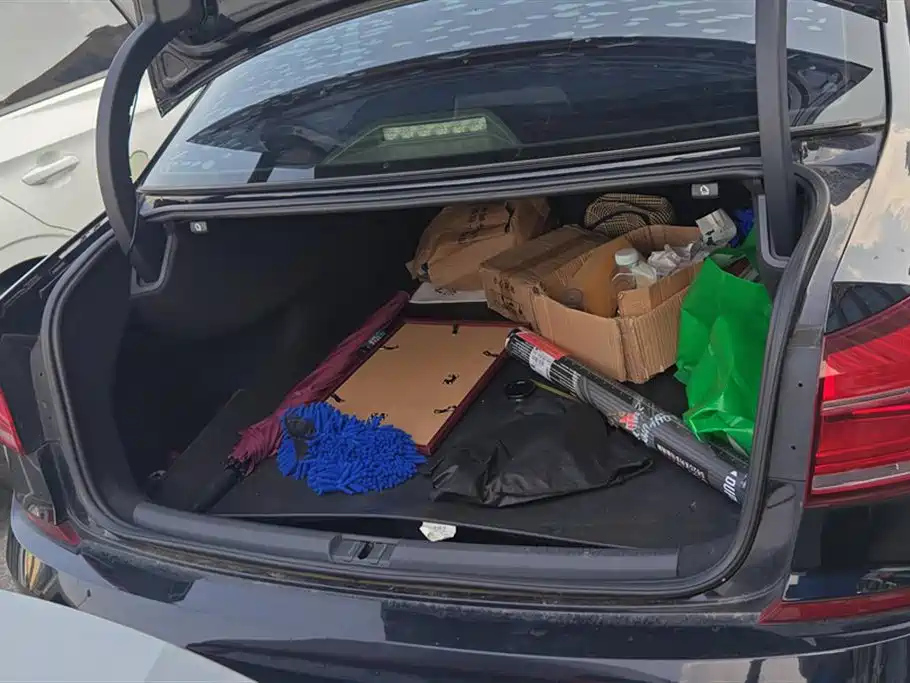 VOLKSWAGEN PASSAT 2018