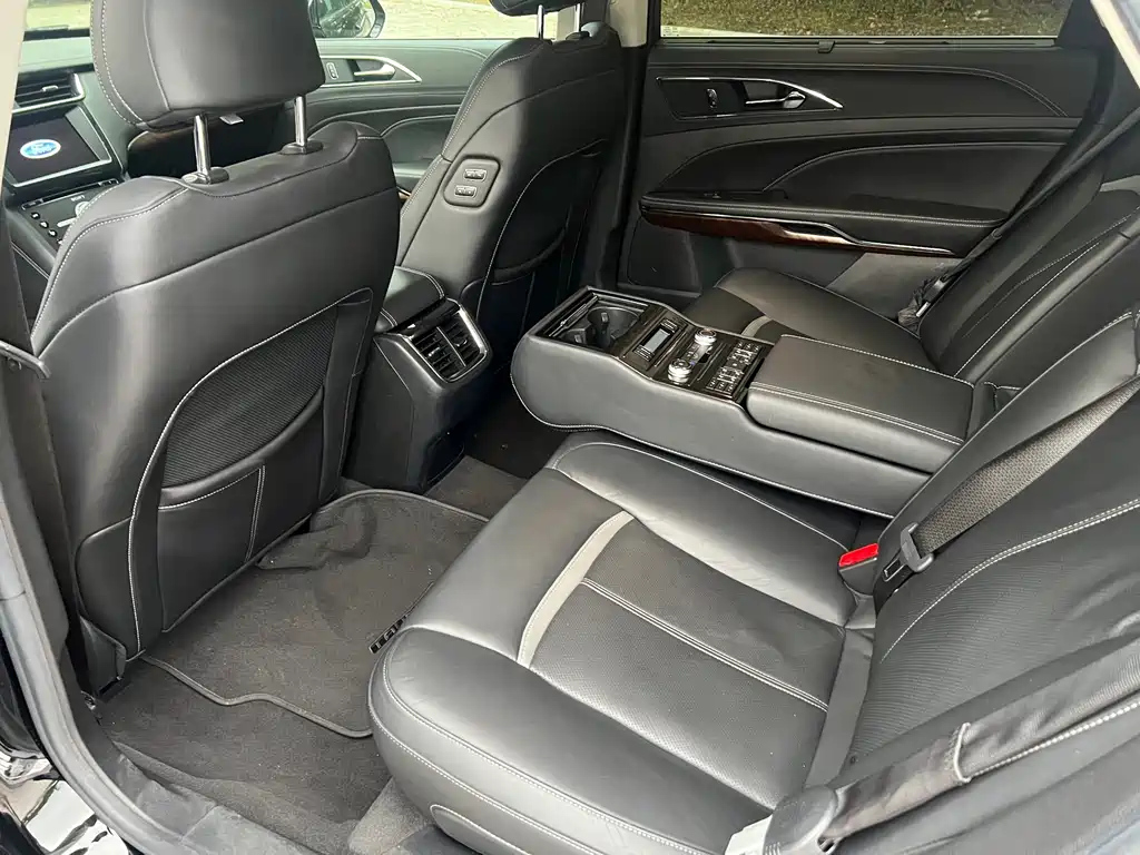 FORD TAURUS 2017