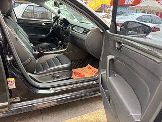 VOLKSWAGEN PASSAT 2018