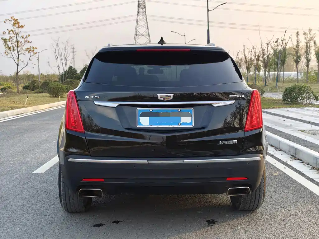 CADILLAC XT5 2018