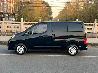 NISSAN NV200 2014