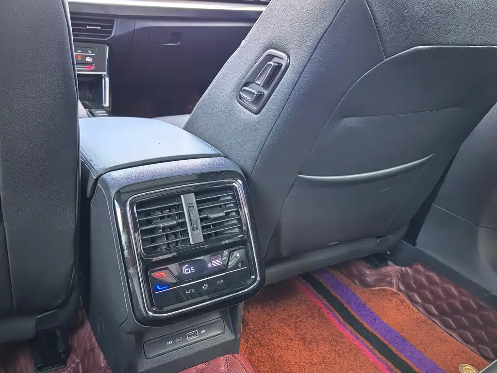 VOLKSWAGEN PASSAT 2021