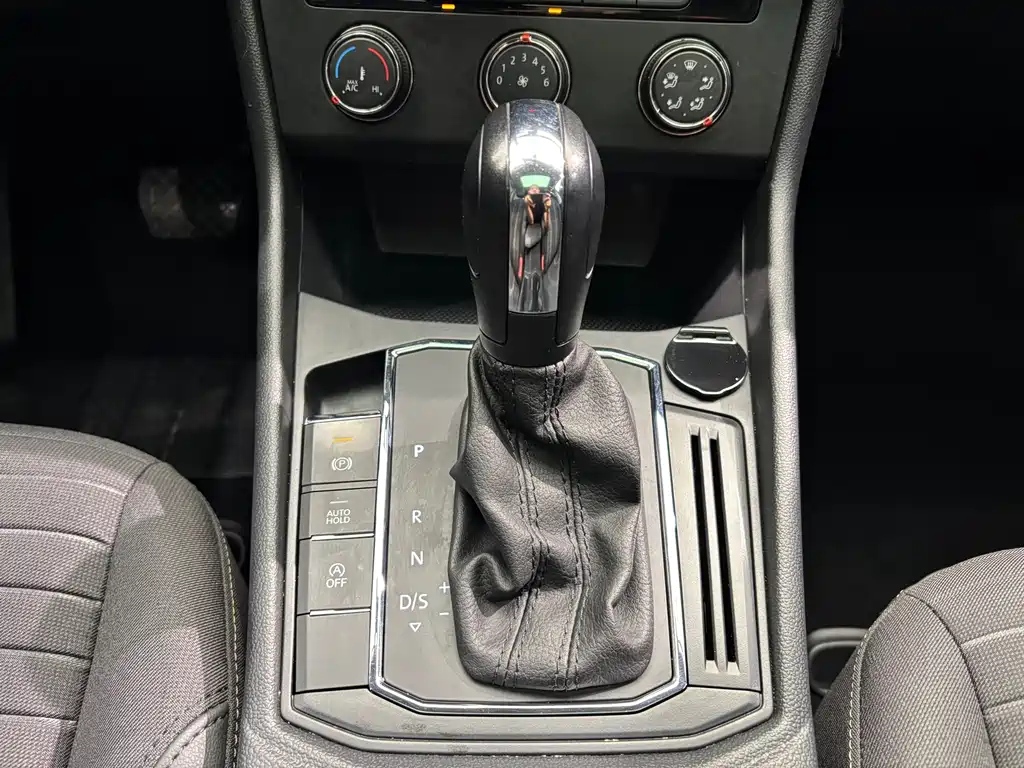 VOLKSWAGEN LAVIDA 2022