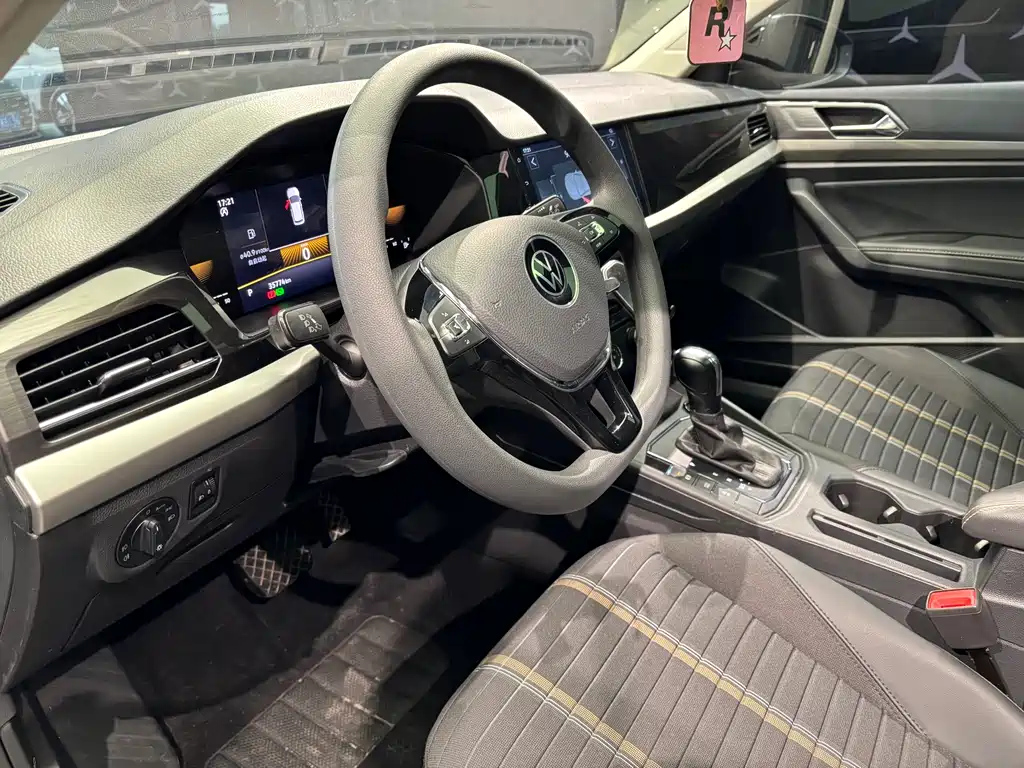 VOLKSWAGEN LAVIDA 2022