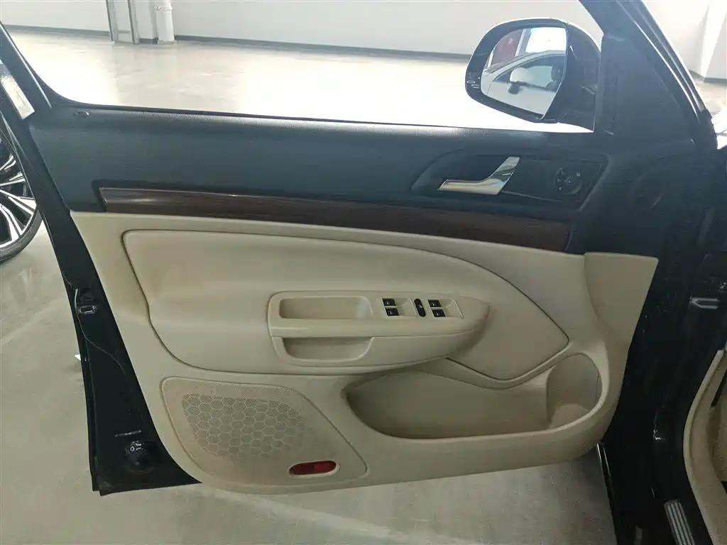 SKODA OCTAVIA 2014
