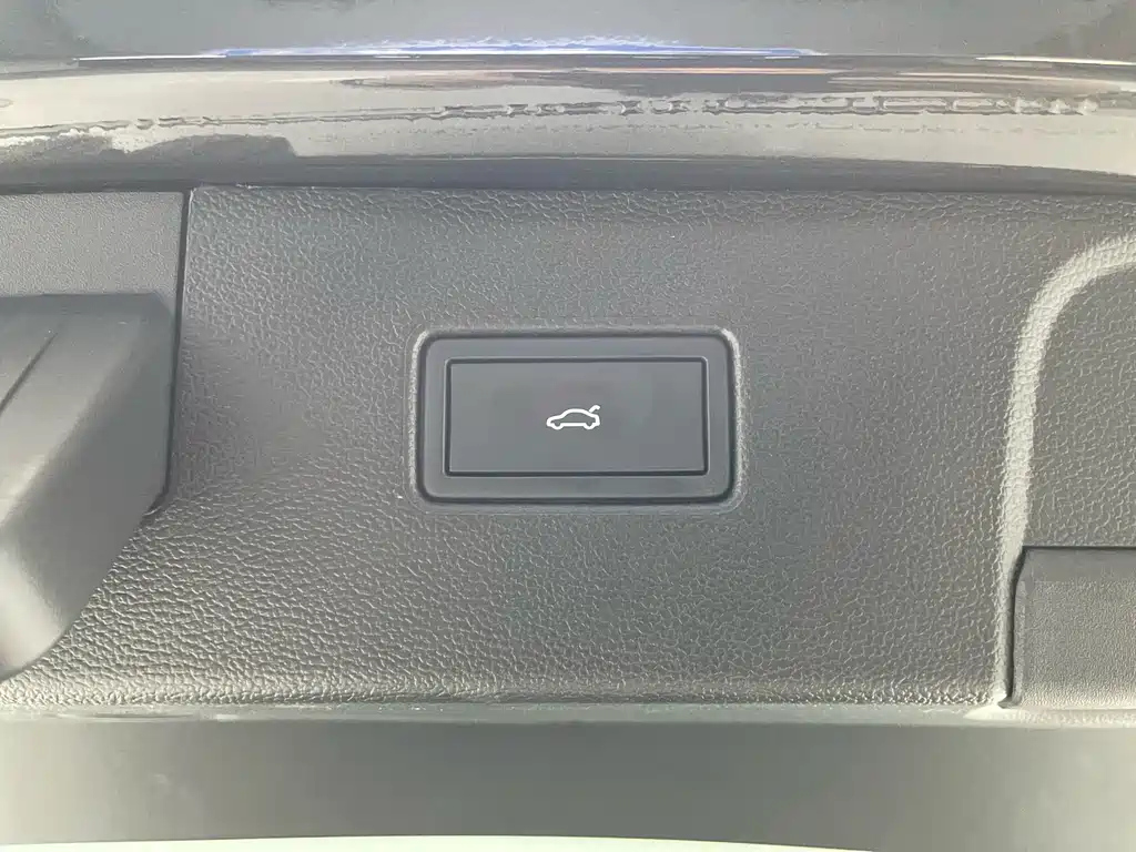 VOLKSWAGEN TAYRON 2025