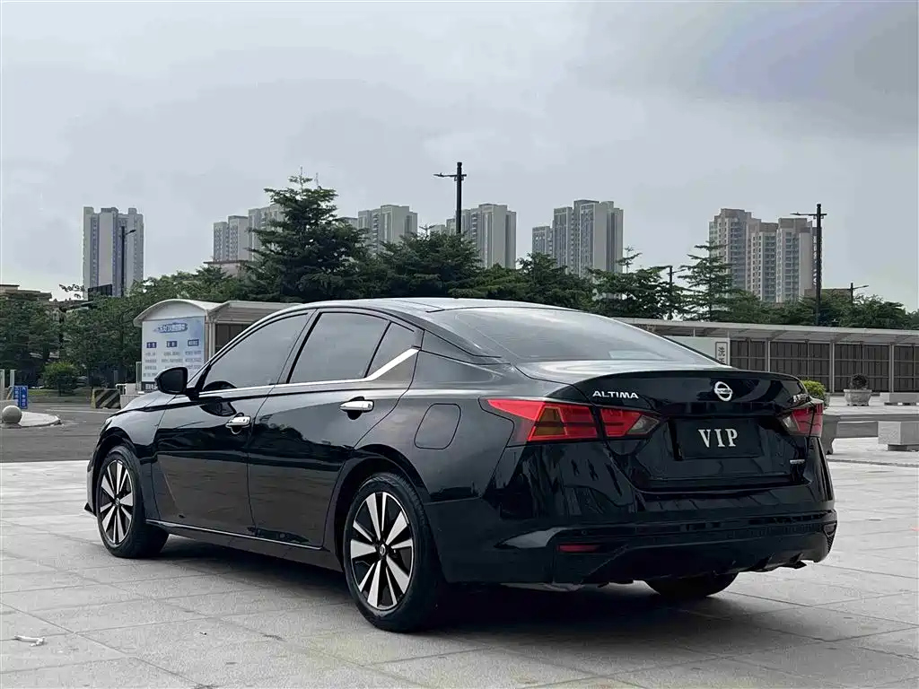 NISSAN TEANA 2021