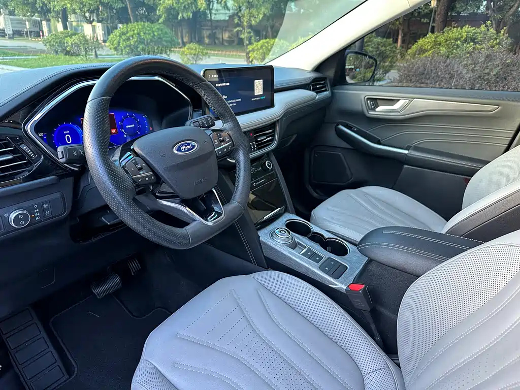FORD ESCAPE 2021