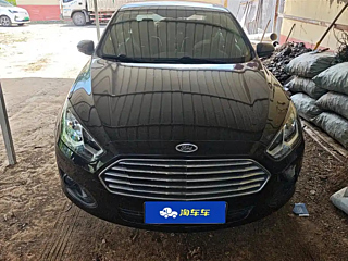 FORD ESCORT 2015