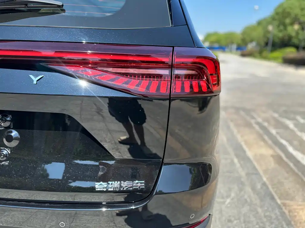 CHERY TIGGO 8 PRO 2025