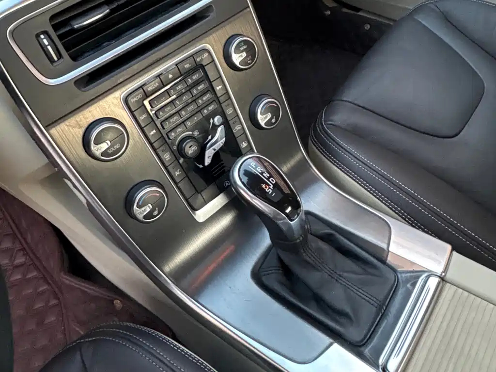 VOLVO S60 2014