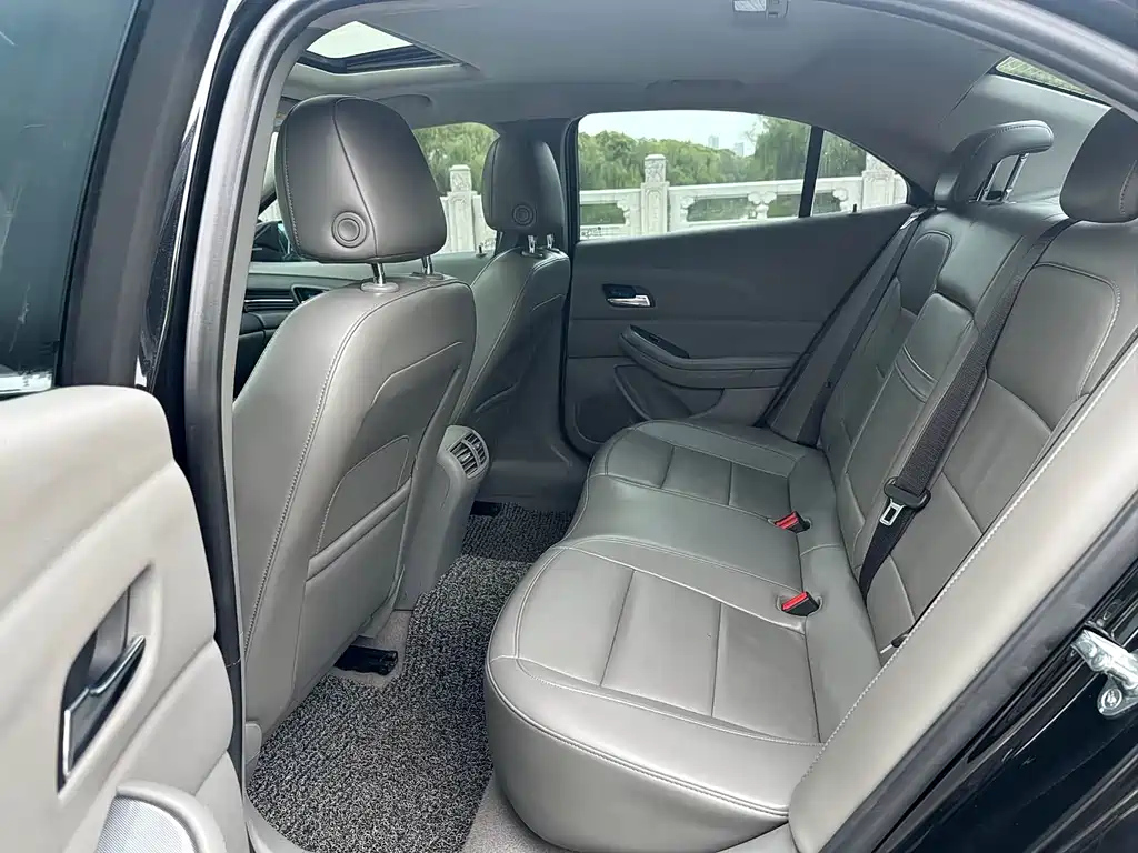 CHEVROLET MALIBU 2015