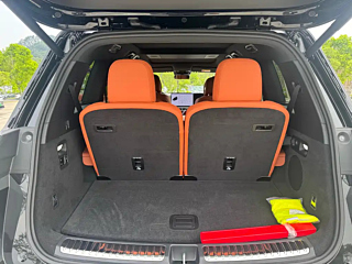 LI AUTO L9 2025 YEAR PRO INTELLIGENT EDITION 2025