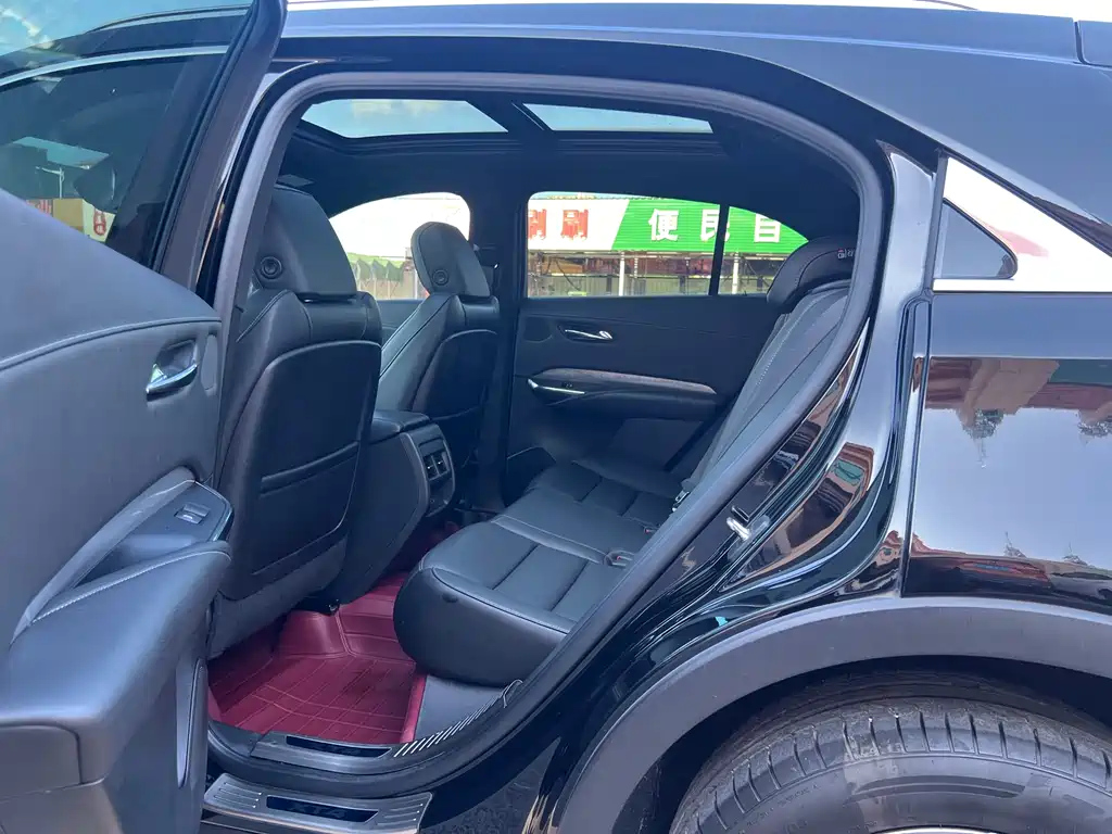 CADILLAC XT4 2020
