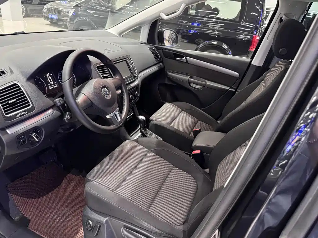 VOLKSWAGEN SHARAN 2016