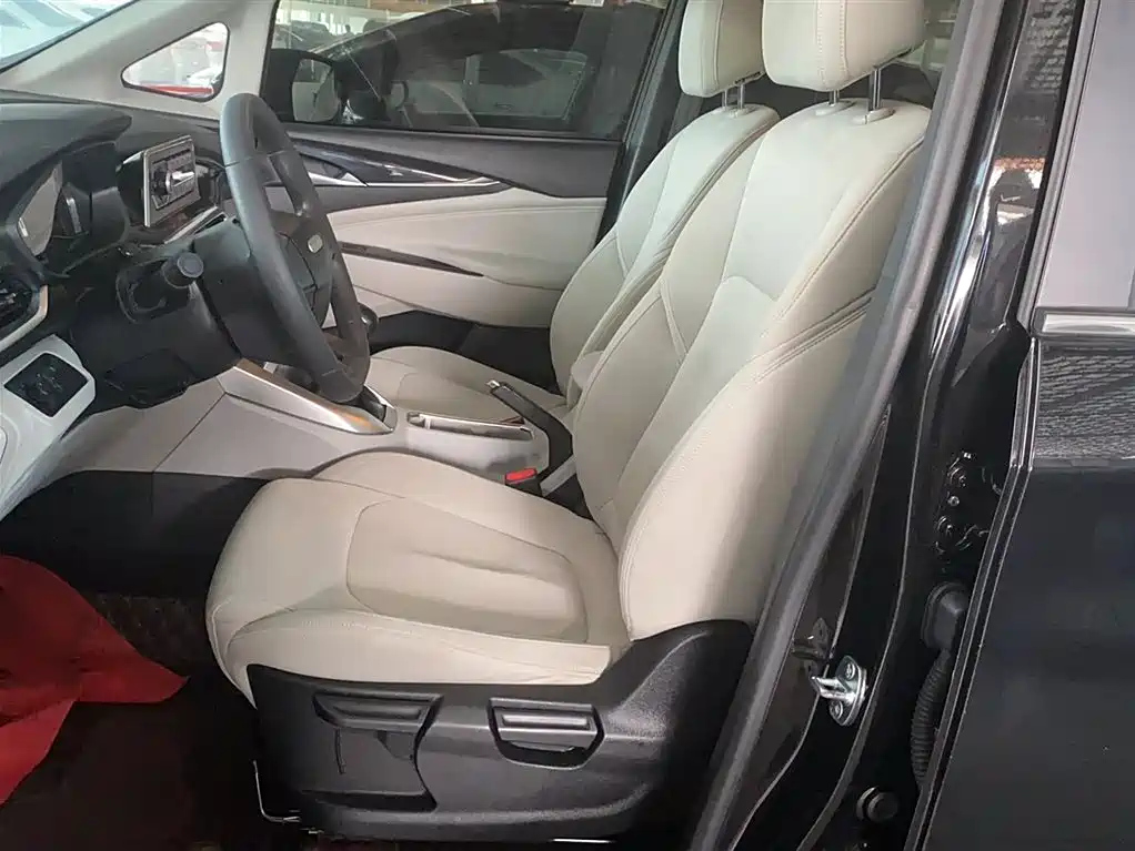 SAIC MAXUS G50 2024