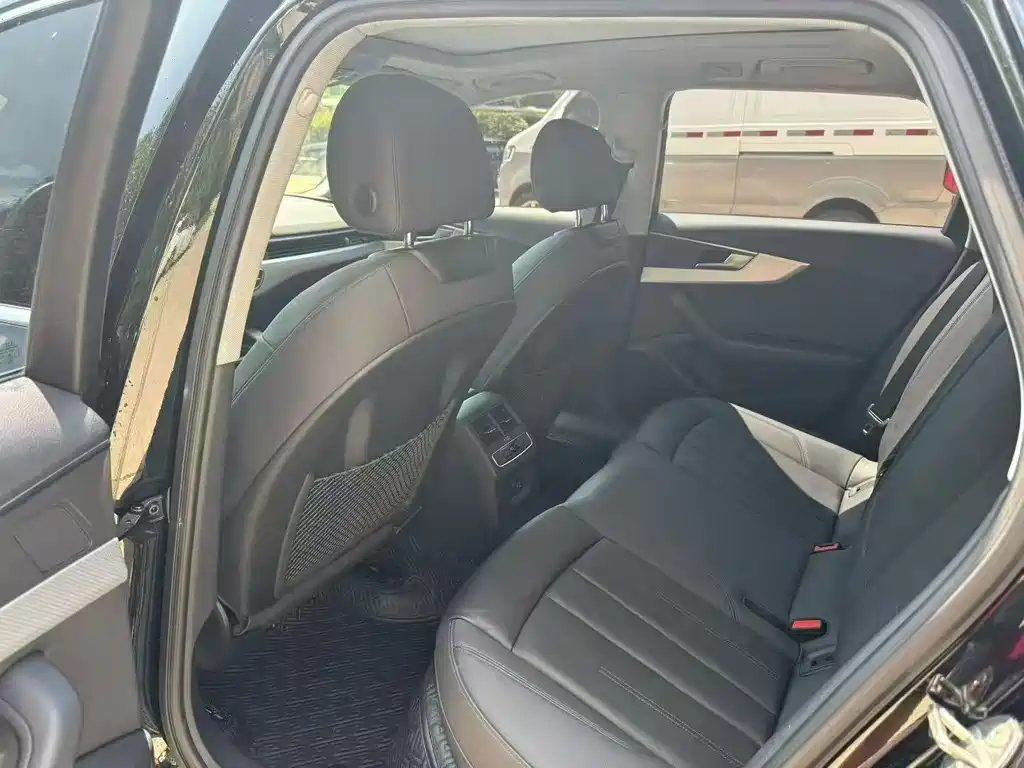 AUDI A4 IMPORT 2021