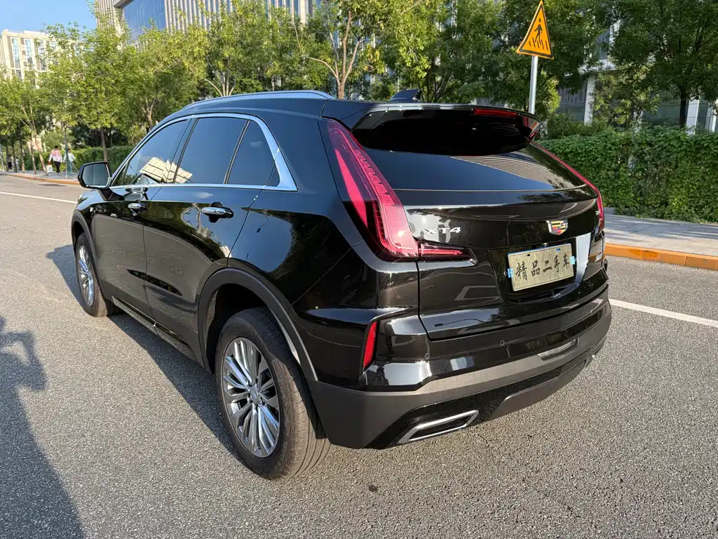 CADILLAC XT4 2024