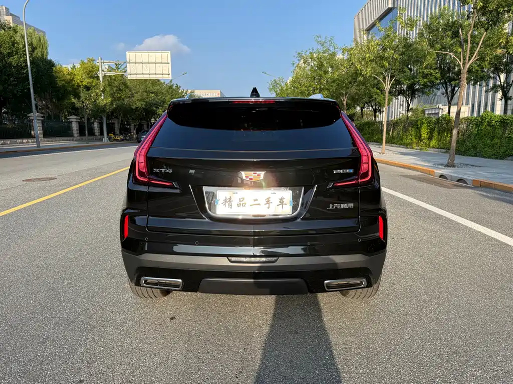 CADILLAC XT4 2024