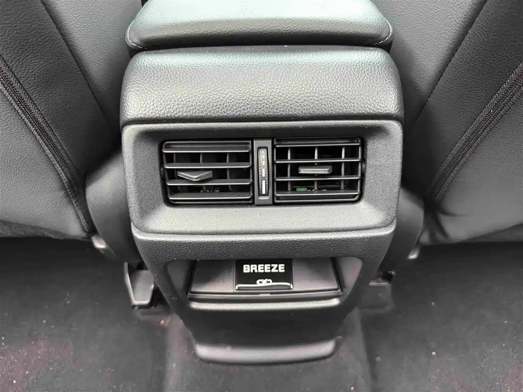 HONDA BREEZE 2024