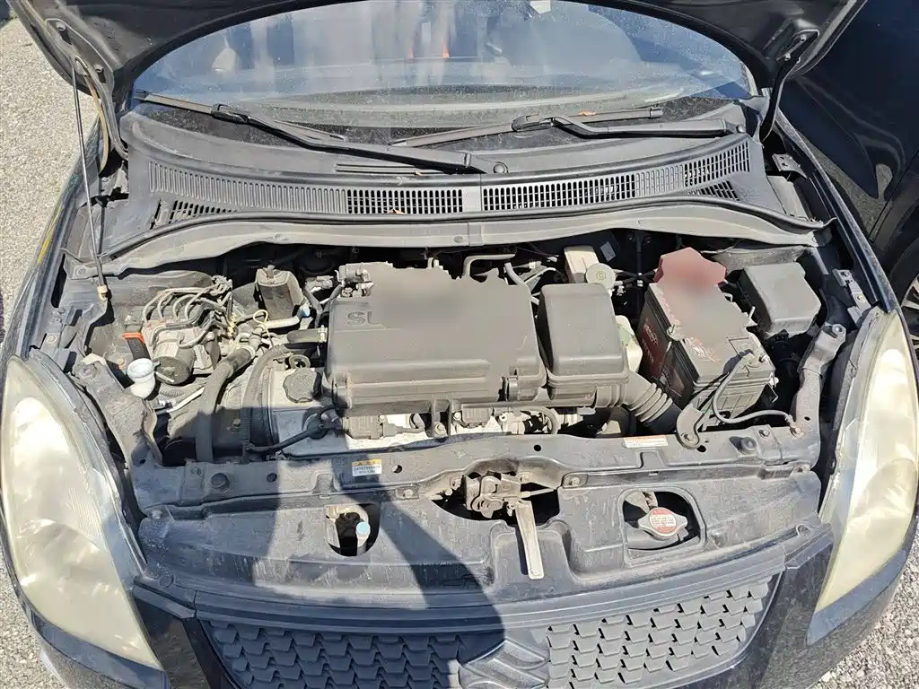 SUZUKI SWIFT 2014