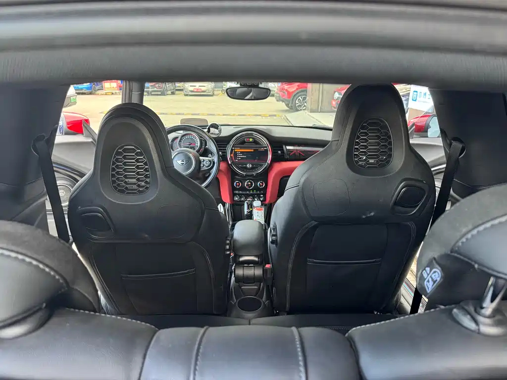 MINI JCW 2020