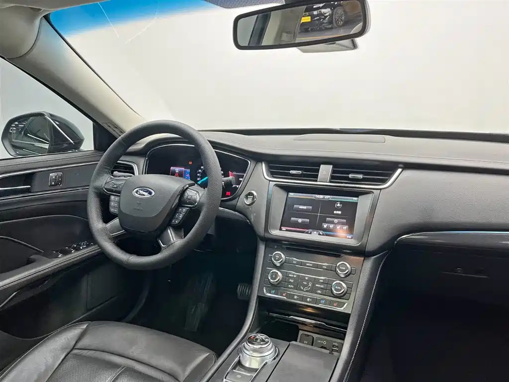 FORD TAURUS 2016
