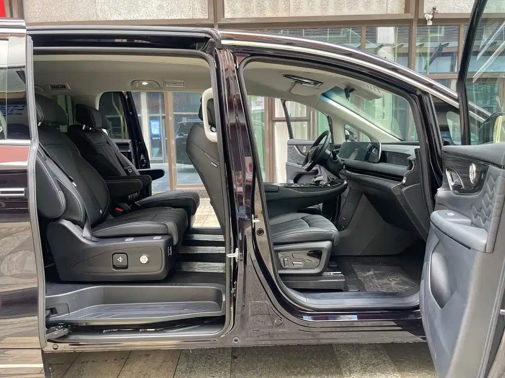 DONGFENG XINGHAI V9 2025