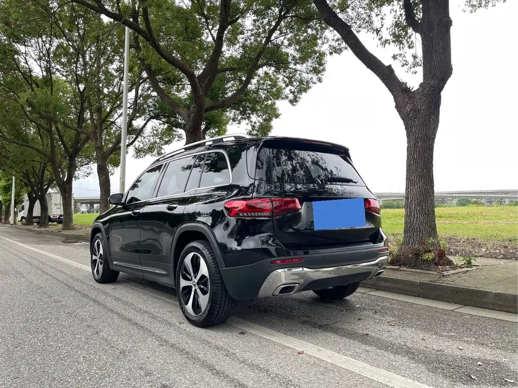 MERCEDES BENZ GLB 2021