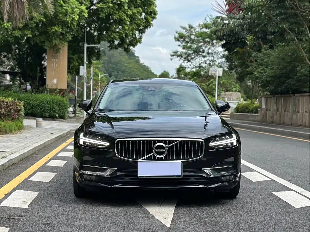 VOLVO S90 2020