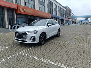 AUDI Q3  2024 YEAR 35 TFSI FASHION DYNAMIC 2024