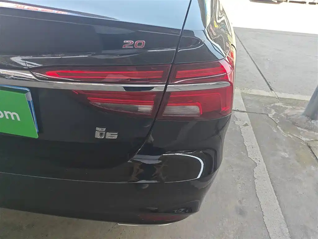 ROEWE I6 2018