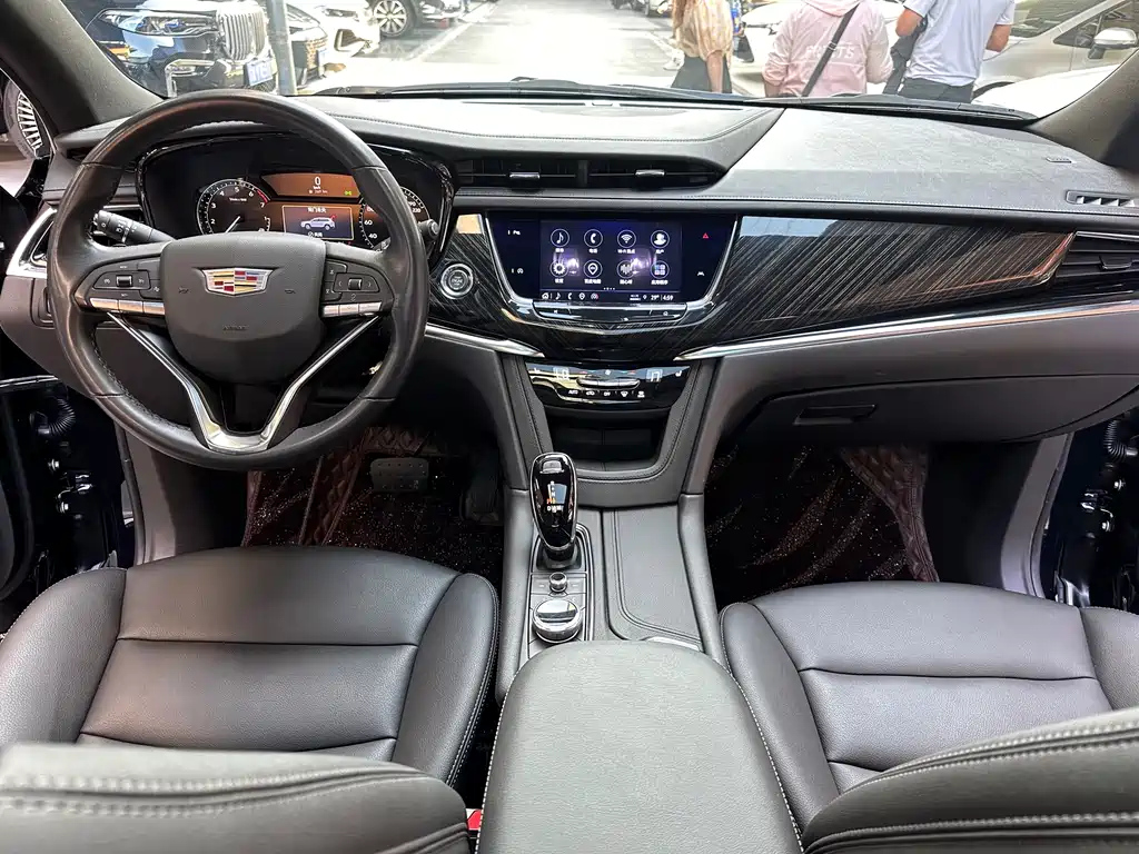 CADILLAC XT6 2022