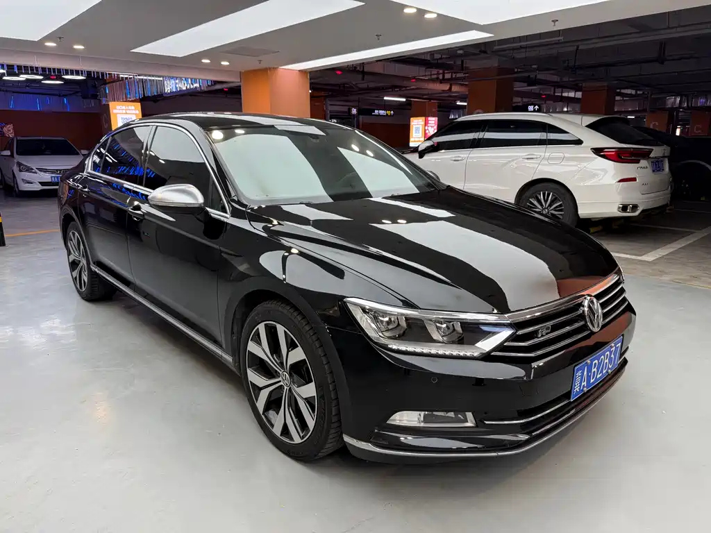 VOLKSWAGEN MAGOTAN 2018