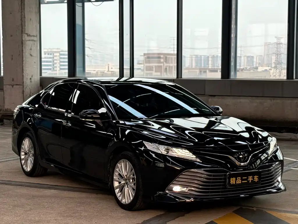 TOYOTA CAMRY 2019