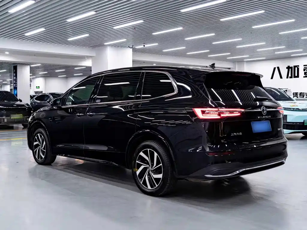 VOLKSWAGEN VILORAN 2024