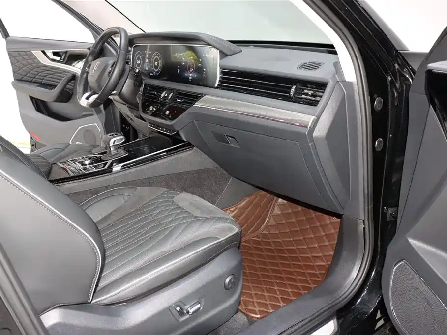 HONGQI HS5 2022
