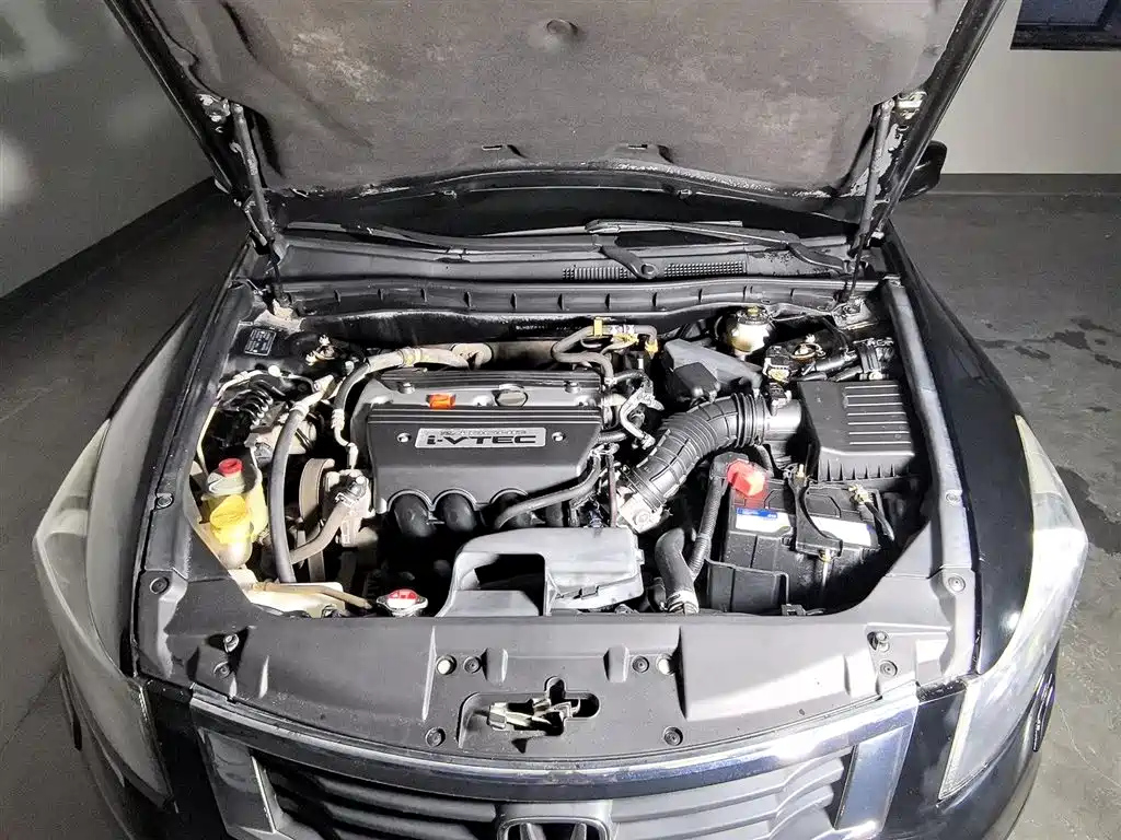 HONDA ACCORD 2010