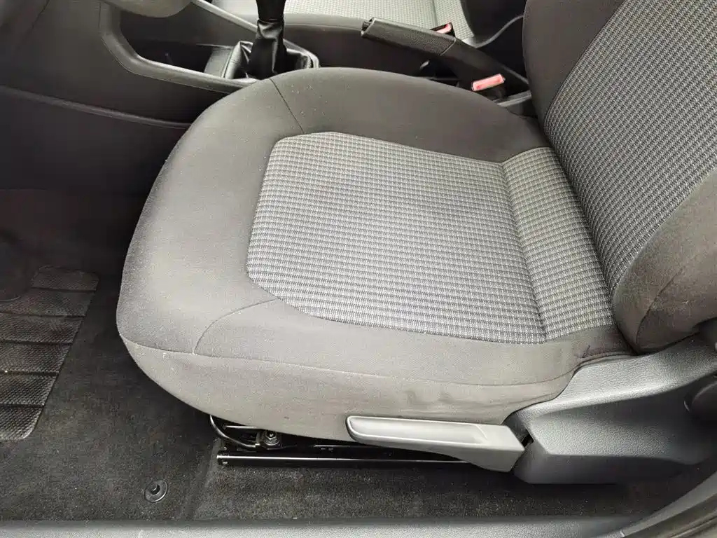 VOLKSWAGEN SANTANA 2016