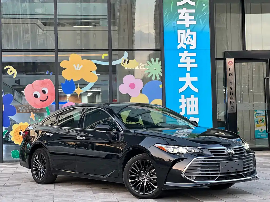 TOYOTA AVALON 2020