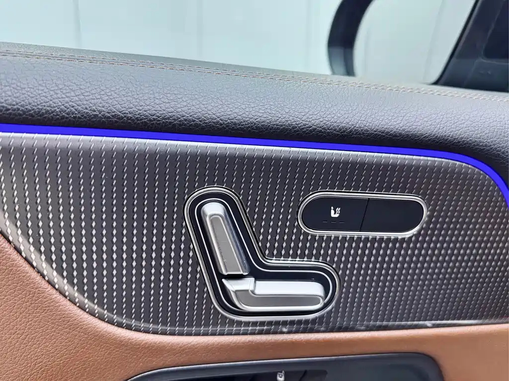 MERCEDES BENZ GLB 2021