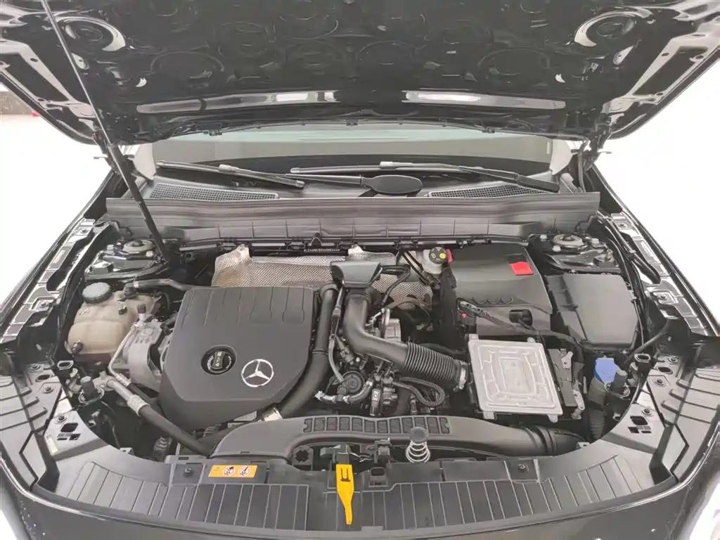 MERCEDES BENZ GLB 2022