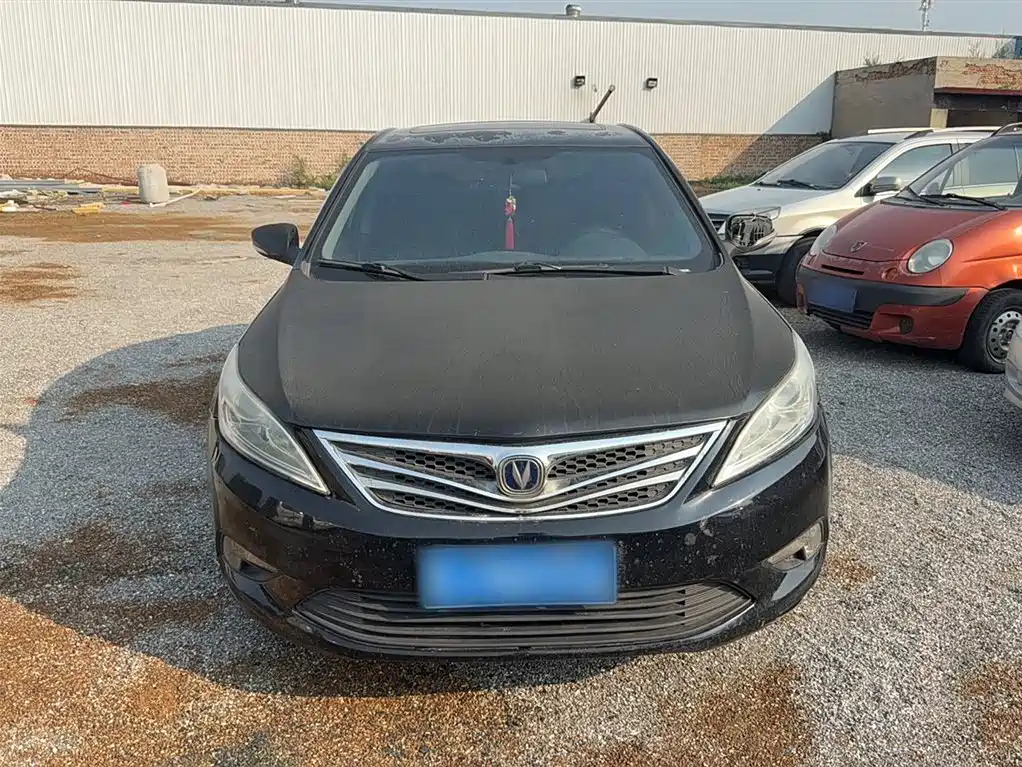CHANGAN EADO 2013